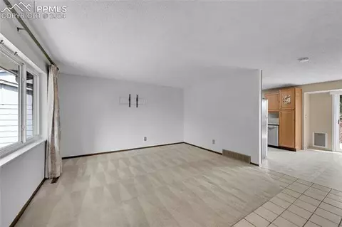 6845 Omaha Blvd, Colorado Springs, CO 80915