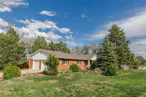 815 Cresta Rd, Colorado Springs, CO 80906