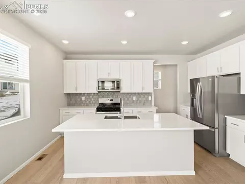 10648 Waterloo Dr, Peyton, CO 80831 photo 4