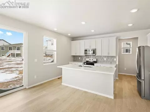 10648 Waterloo Dr, Peyton, CO 80831 photo 3