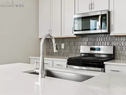 10648 Waterloo Dr, Peyton, CO 80831 photo 6