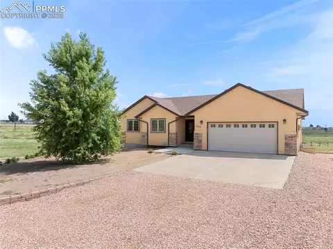 1446 N Bowen Dr, Pueblo, CO 81007