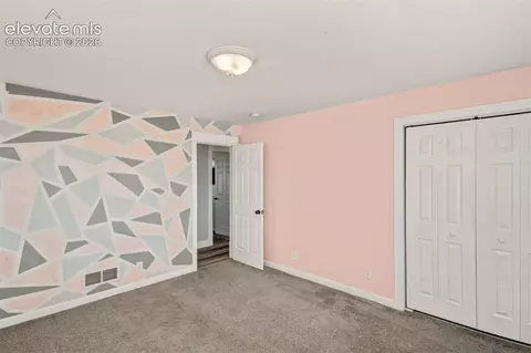 Bedroom - 22991 Deer Trl, Elbert, CO 80106 photo 3 of 10
