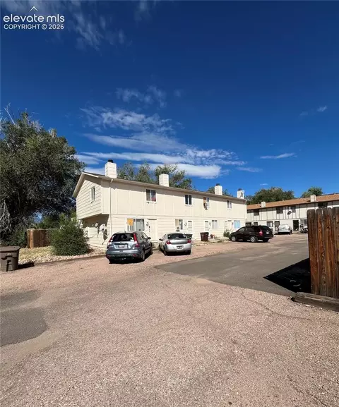321 Iowa Ave, Fountain, CO 80817