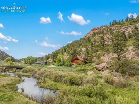 2401 Lakemoor Dr, Florissant, CO 80816