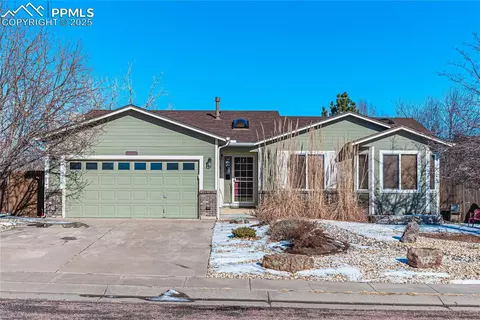 7852 Roanfield Ln, Colorado Springs, CO 80925