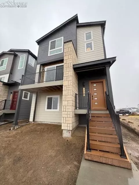 9424 Traveler Ter, Colorado Springs, CO 80908