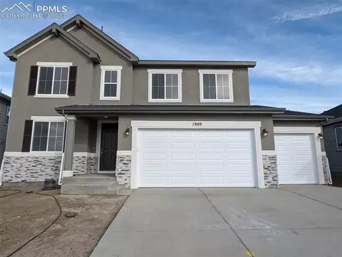 1909 Manassa St, Pueblo, CO 81001