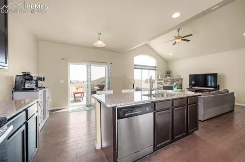 12631 Mt Lindsey Dr, Peyton, CO 80831 photo 3
