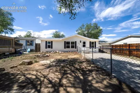713 Santa Barbara Ave, Pueblo, CO 81005
