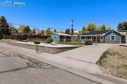 2420 E San Rafael St, Colorado Springs, CO 80909