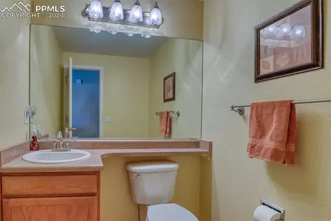 Bath - 12590 Lazy E Rd, Peyton, CO 80831 photo 6 of 6