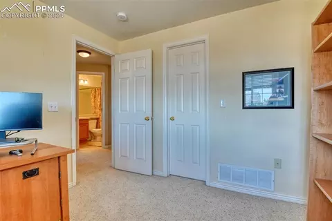 Bedroom - 12590 Lazy E Rd, Peyton, CO 80831 photo 7 of 10