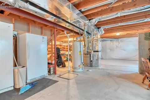 Exterior - 12590 Lazy E Rd, Peyton, CO 80831 photo 7 of 9