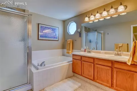 Bath - 12590 Lazy E Rd, Peyton, CO 80831 photo 2 of 6