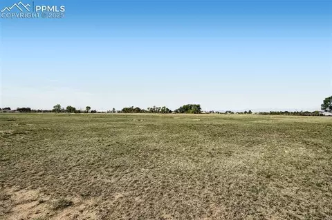 8625 Bailiff Dr, Peyton, CO 80831 photo 2