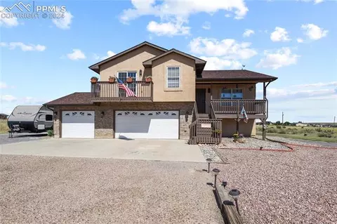 1815 E Jerrian Ln, Pueblo, CO 81007