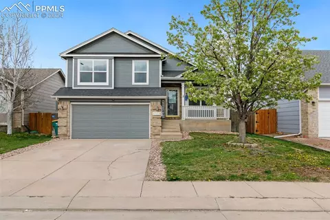 8359 Dassel Dr, Fountain, CO 80817