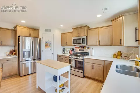 Kitchen - 10993 Avena Rd, Peyton, CO 80831 photo 1 of 4
