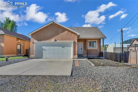 827 Circle Rd, Palmer Lake, CO 80133