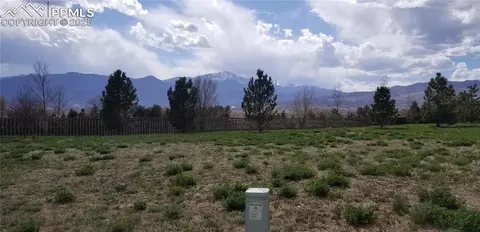 3724 Scott Ln, Colorado Springs, CO 80907