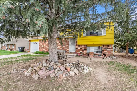 1333 Commanchero Dr, Colorado Springs, CO 80915