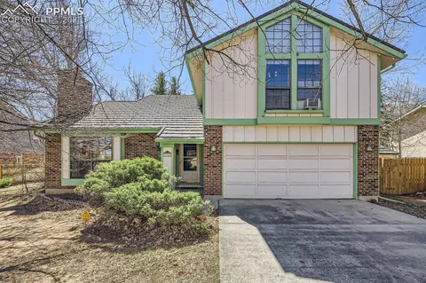 3323 Springridge Cir, Colorado Springs, CO 80906