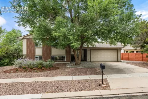1222 Lewis Ln, Colorado Springs, CO 80915
