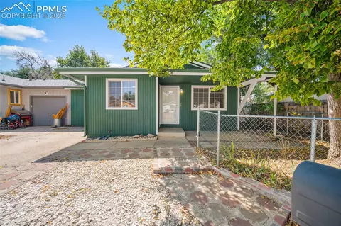 1922 Saratoga Dr, Colorado Springs, CO 80910