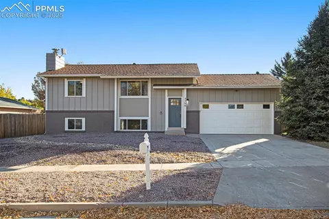 4580 Picturesque Cir, Colorado Springs, CO 80917