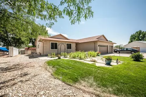470 W Venturi Dr, Pueblo West, CO 81007