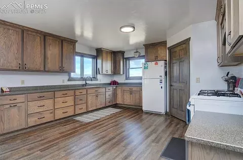 927 Howe Rd, Westcliffe, CO 81252 photo 5