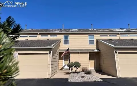 2520 Hamlet Ln #B, Colorado Springs, CO 80918