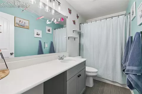 Bath - 11110 Willmore Dr, Colorado Springs, CO 80908 photo 2 of 2