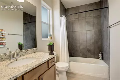 Bath - 10877 Rolling Mesa Dr, Peyton, CO 80831 photo 2 of 4
