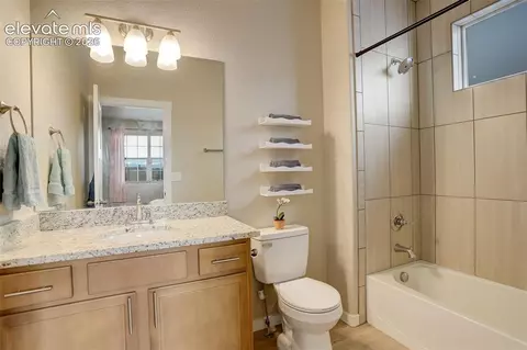 Bath - 10877 Rolling Mesa Dr, Peyton, CO 80831 photo 3 of 4