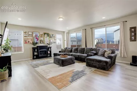 Living - 10877 Rolling Mesa Dr, Peyton, CO 80831 photo 2 of 3