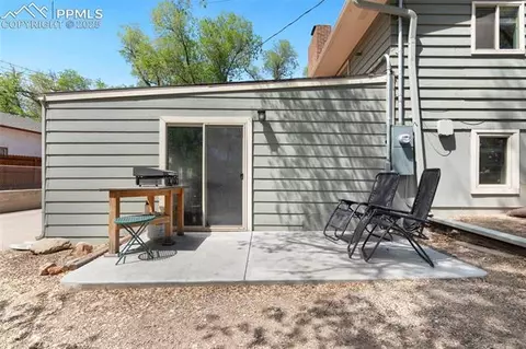 526 N 17th St, Colorado Springs, CO 80904