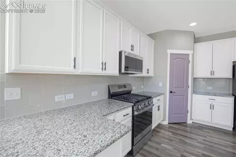 Kitchen - 928 Graywoods Ter, Monument, CO 80132 photo 1 of 1