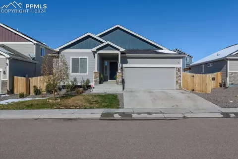 10814 Saco Dr, Colorado Springs, CO 80925