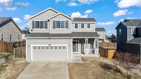 832 Descendant Dr, Fountain, CO 80817