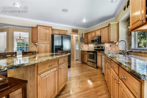 470 Paisley Dr, Colorado Springs, CO 80906