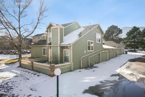748 Crown Point Dr, Colorado Springs, CO 80906