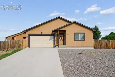 645 S Greenway Ave, Pueblo, CO 81007