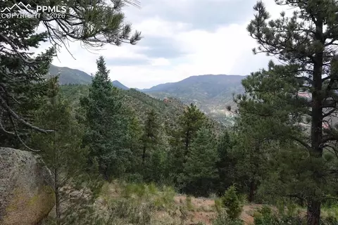 292 Sugarloaf Rd, Manitou Springs, CO 80829