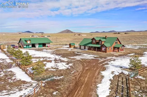 207 Howe Rd, Westcliffe, CO 81252