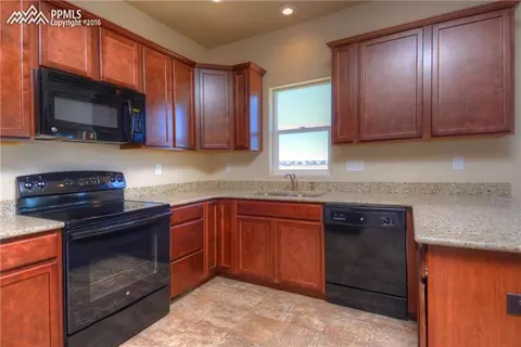11528 Louvre Pt, Peyton, CO 80831 photo 9