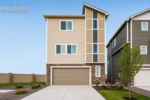 7732 Carabiner Vw, Colorado Springs, CO 80923