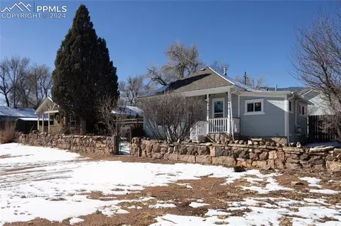 1402 Calvert Ave, Colorado Springs, CO 80904