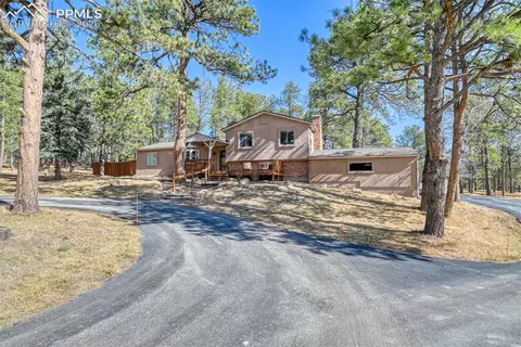 8480 Lakeview Dr, Colorado Springs, CO 80908